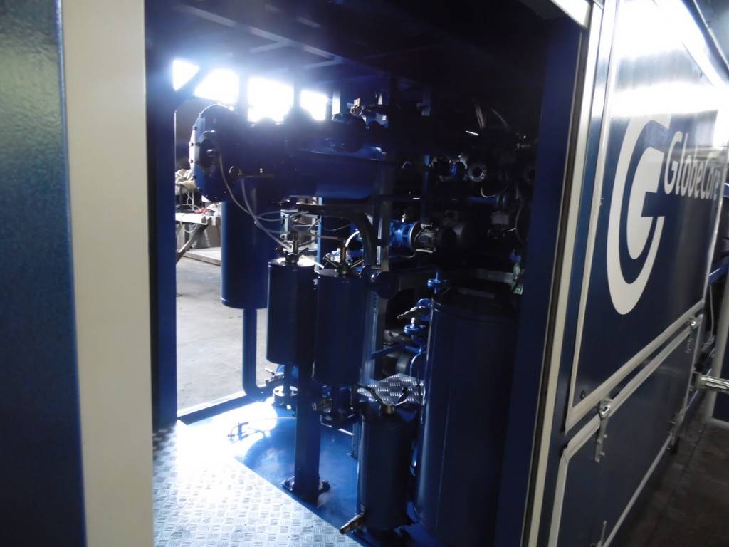 GlobeCore oil purification unit