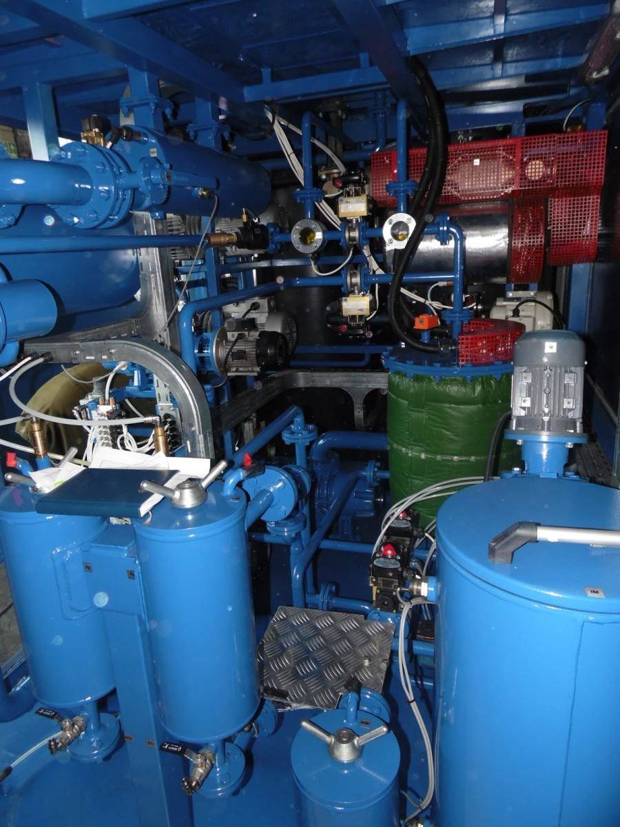 GlobeCore oil reclamation plant inside view The Use of Fuller's Earth in the Regeneration of Contaminated Transformer Oil Oil Regeneration machine Contemporary approaches to the regeneration of used
