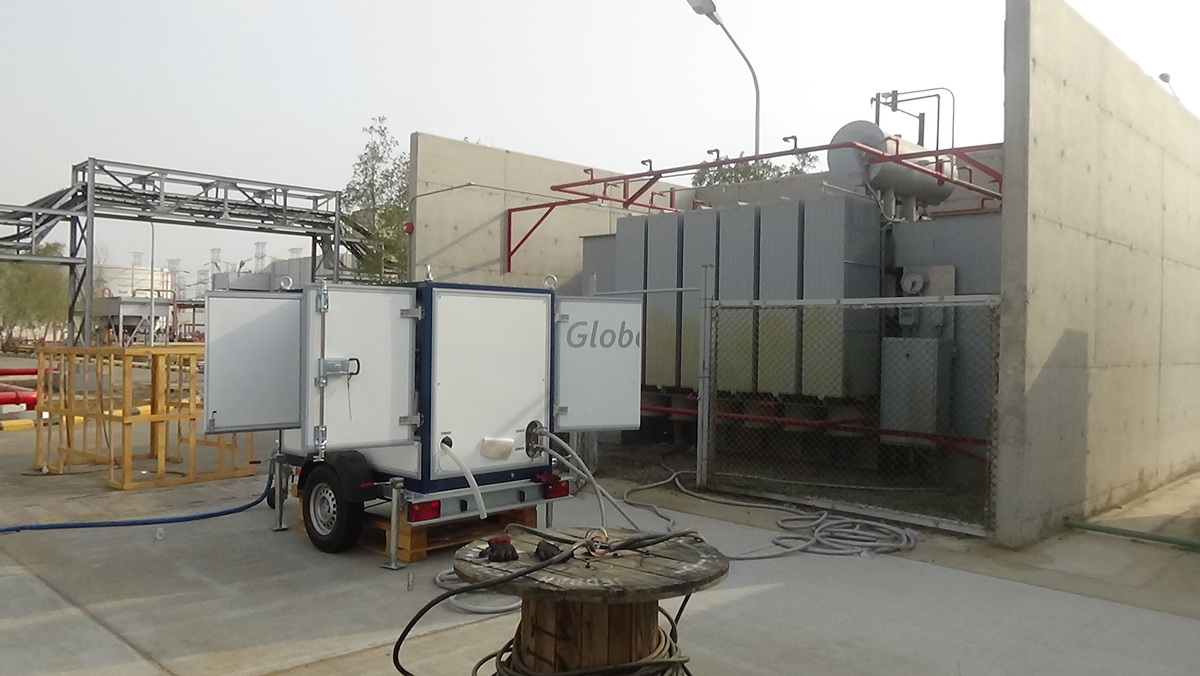 Features of Operation and Purification of Dielectric Fluid FR3